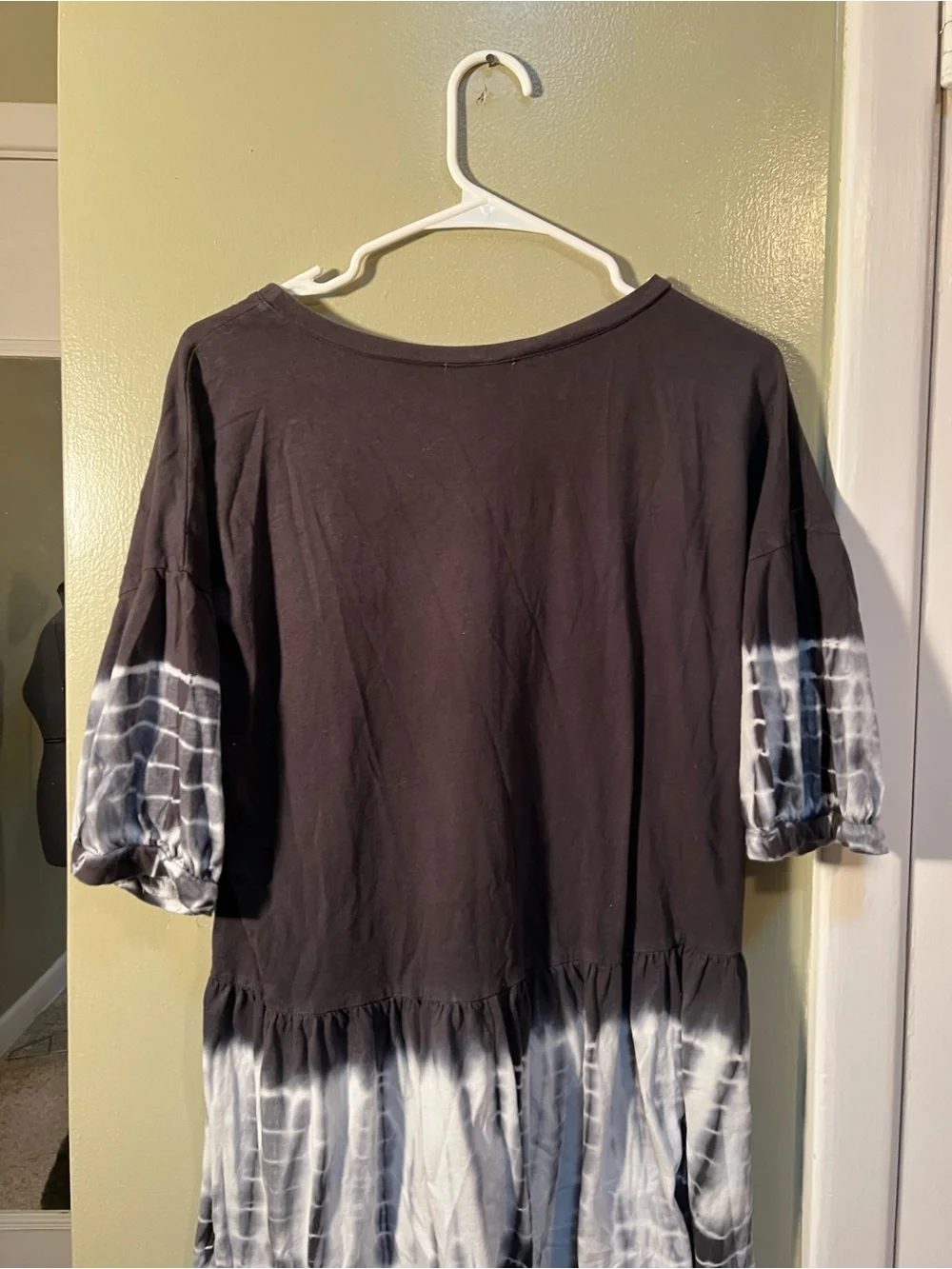 Talulah Women’s Size Small T-Shirt Dress Gray White Tie Dye Short Sleeve Mini